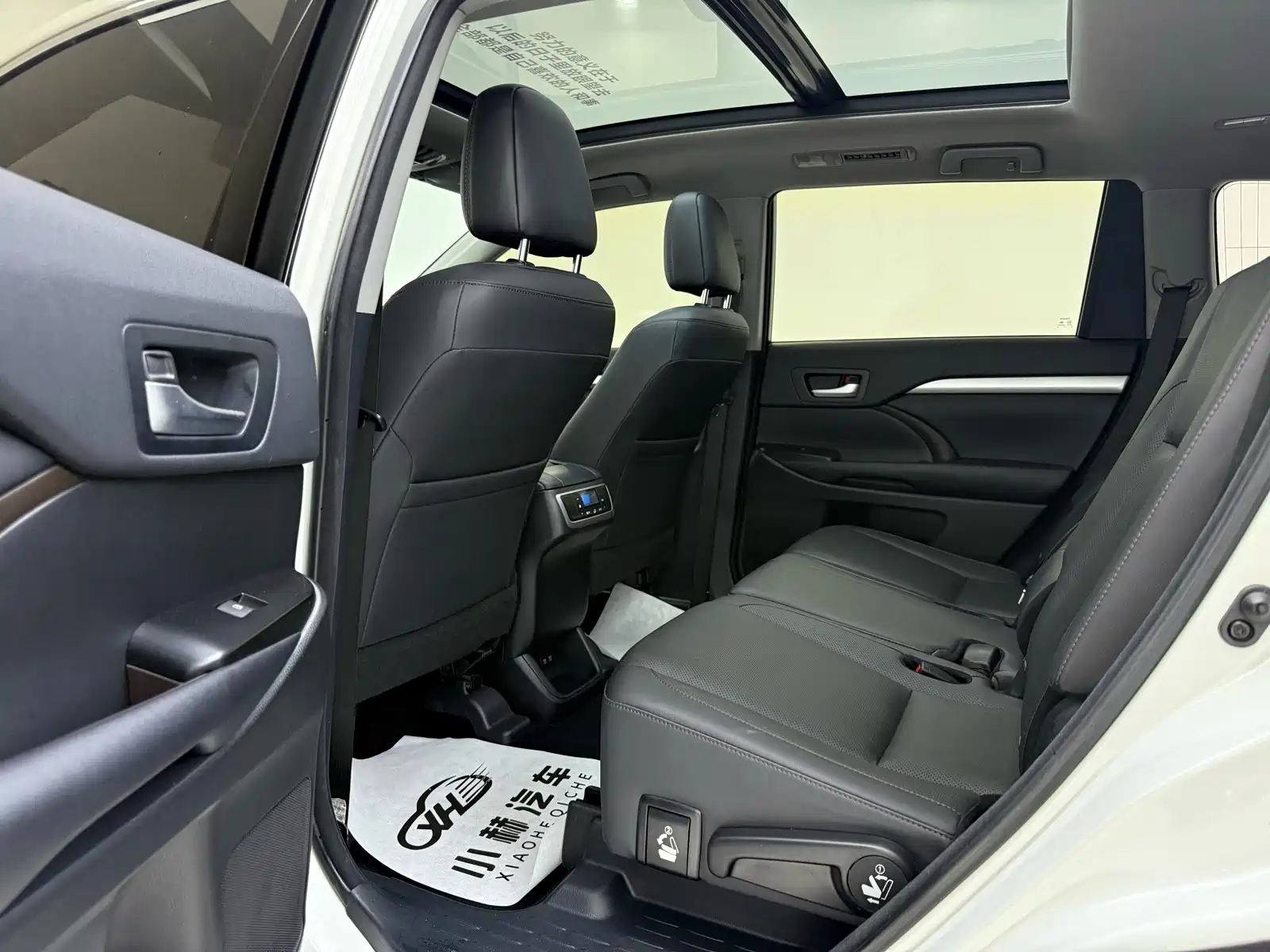 Фото 8 - Toyota Highlander