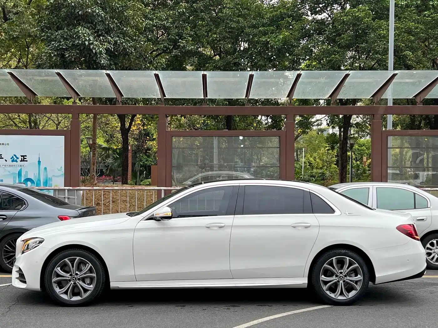 Mercedes-Benz E-Class 2020 Facelift E 300 L Sport Fashion фото 20