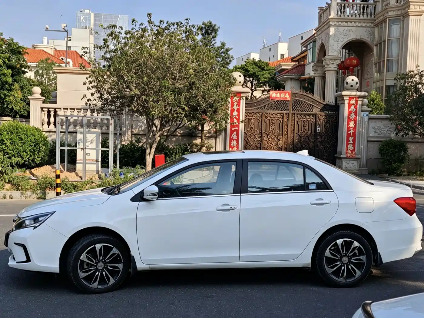 BYD Qin New Energy 2016 2015 1.5T Dual Crown Flagship Edition