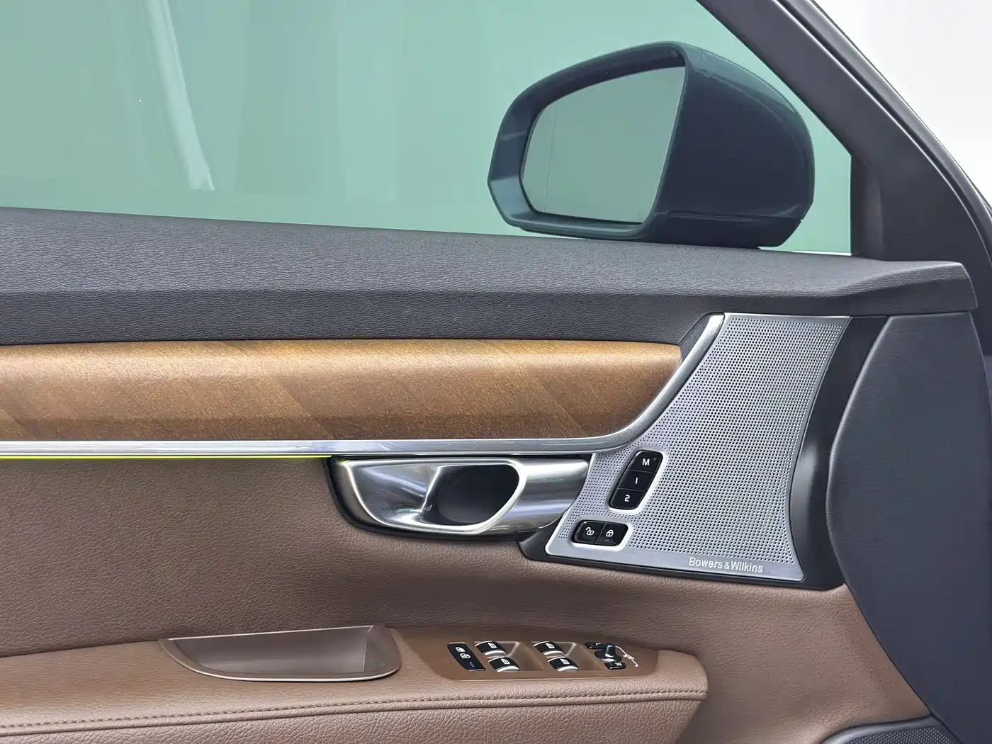 Фото 8 - Volvo S90