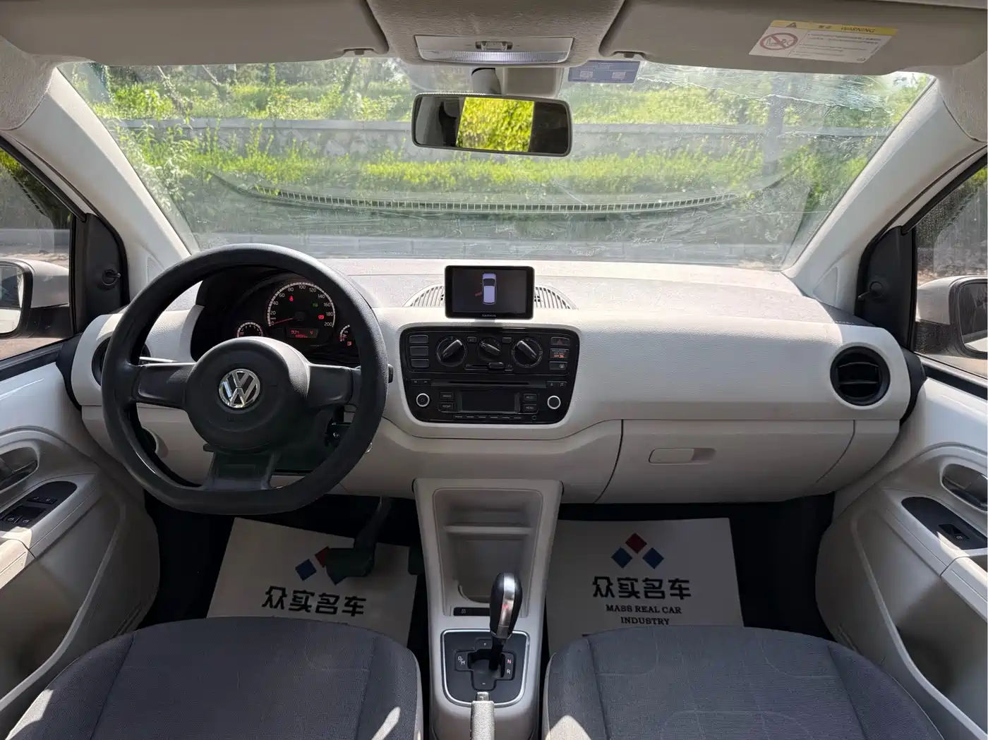 Volkswagen up! 2015 1.0L move up! фото 8