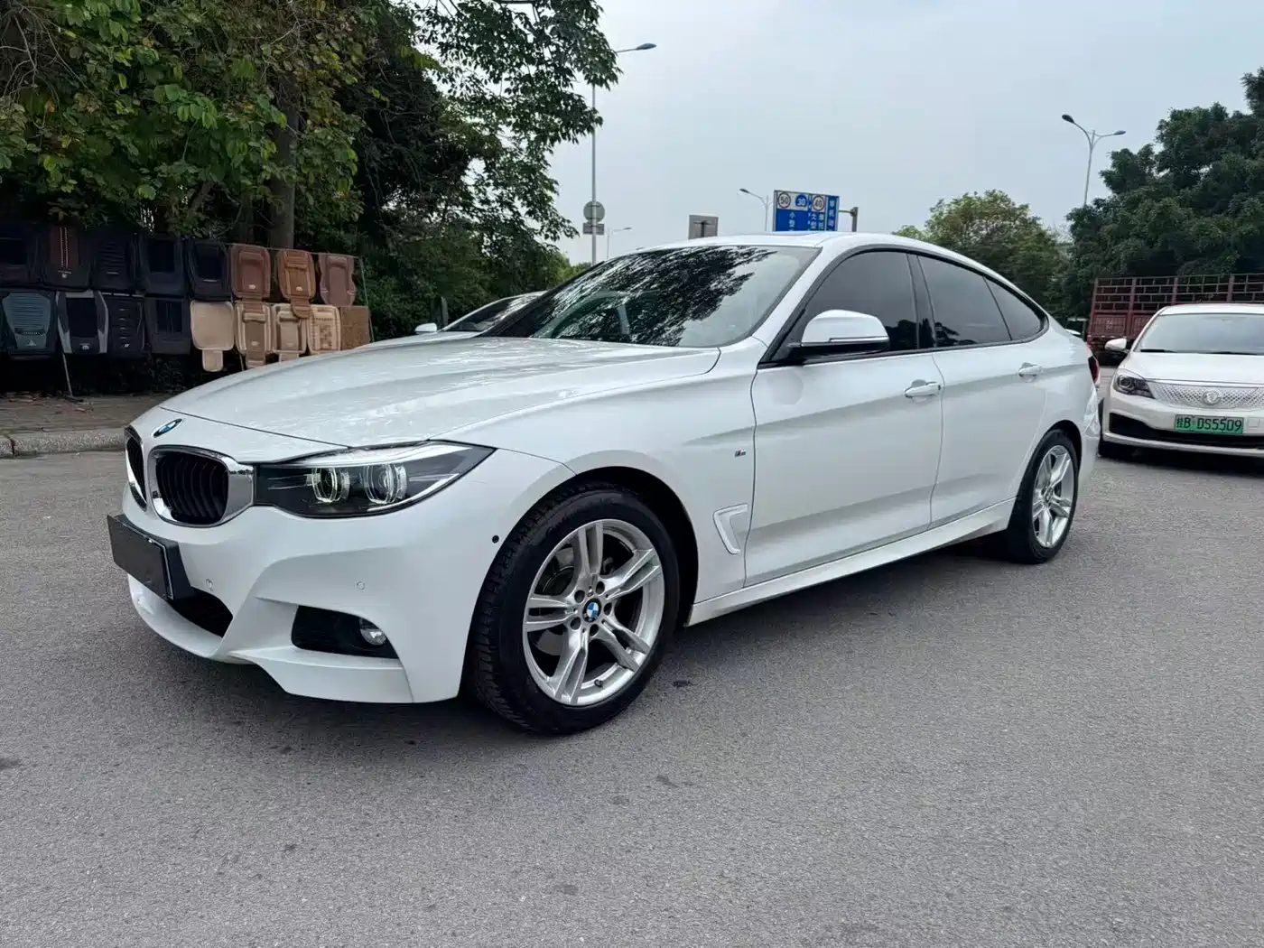 BMW 3 Series GT 2019 320i M Sport Model
