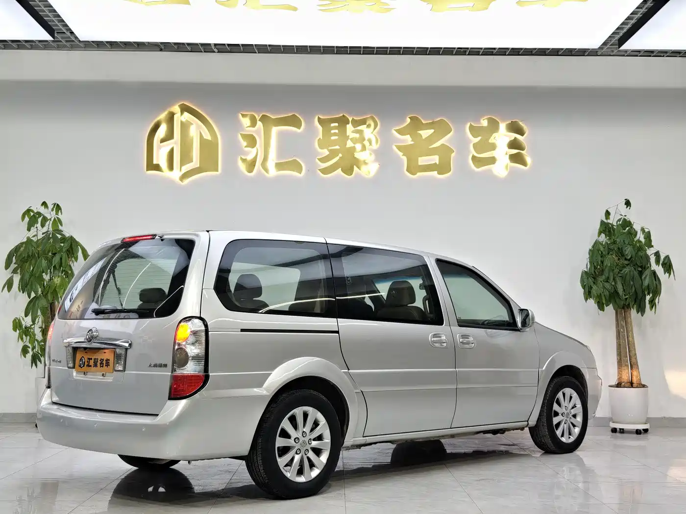 Buick GL8 2014 2.4L Executive Edition фото 6