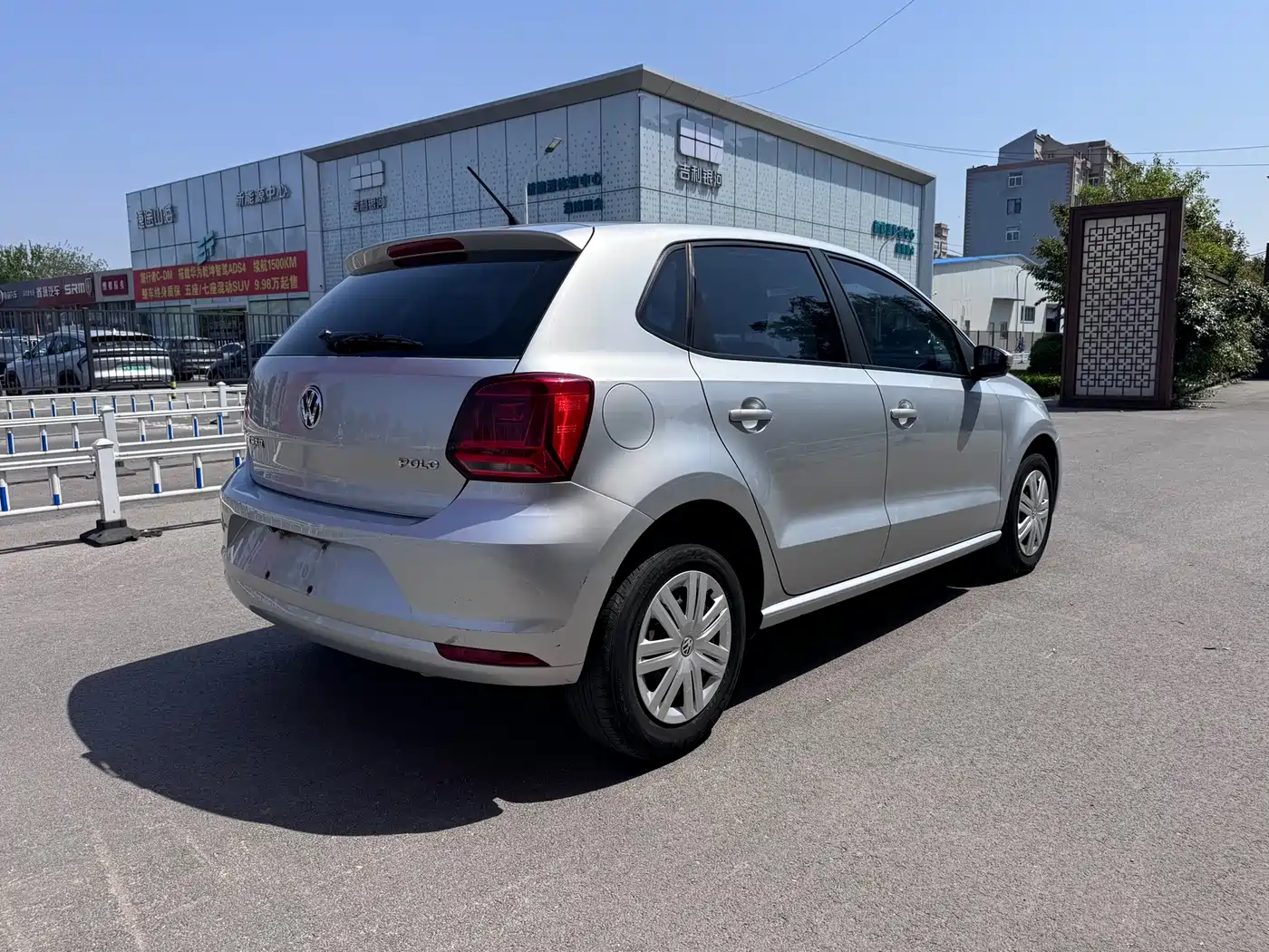 Volkswagen Polo 2014 1.4L Manual Trend Edition фото 5