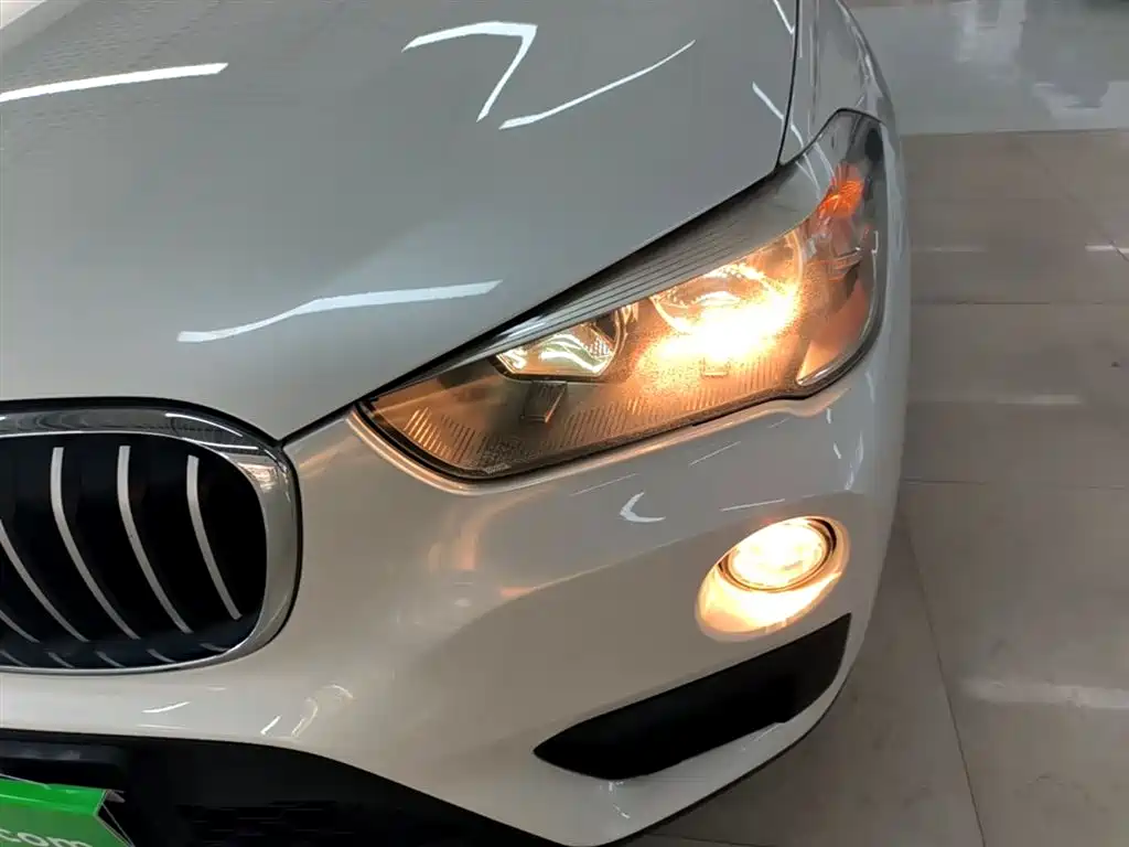 BMW X1 2018 sDrive18Li Fashion Model фото 24