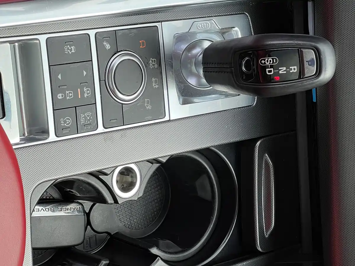 Land Rover Range Rover Sport 2014 3.0 SC V6 HSE DYNAMIC фото 18