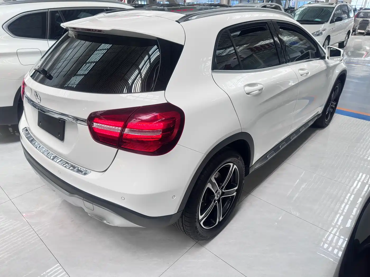 Mercedes-Benz GLA 2018 GLA 200 Fashion фото 16