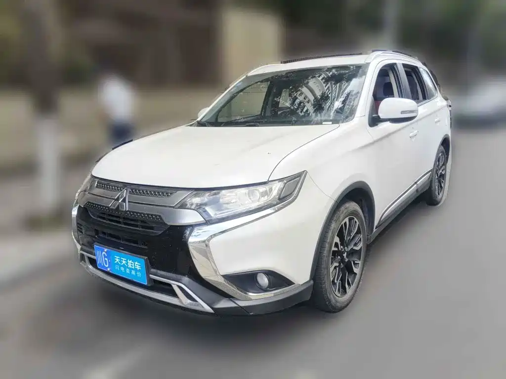 Mitsubishi Outlander 2019 2.0L 2WD Enjoy 5-Seater China VI