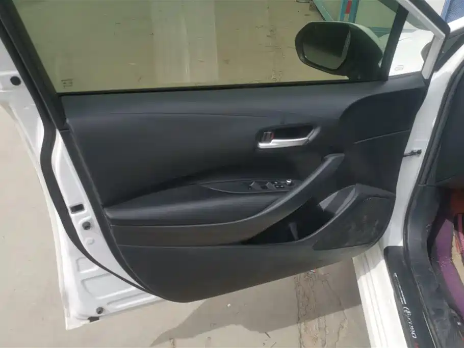 Toyota Corolla 2021 1.2T S-CVT Elite PLUS Edition фото 7