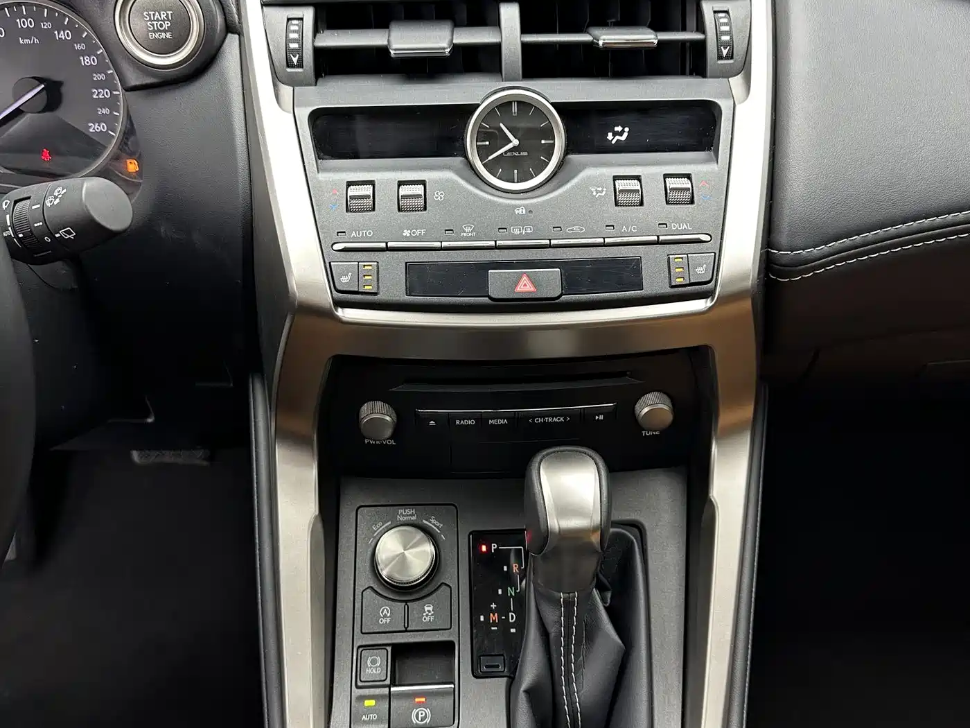 Lexus NX 2020 200 AWD F Sport China VI фото 15