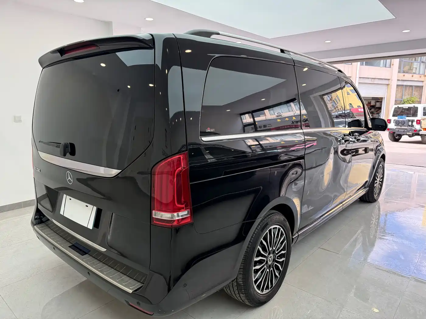 Mercedes-Benz V-Class 2018 V 260 Pilot Edition China V фото 8