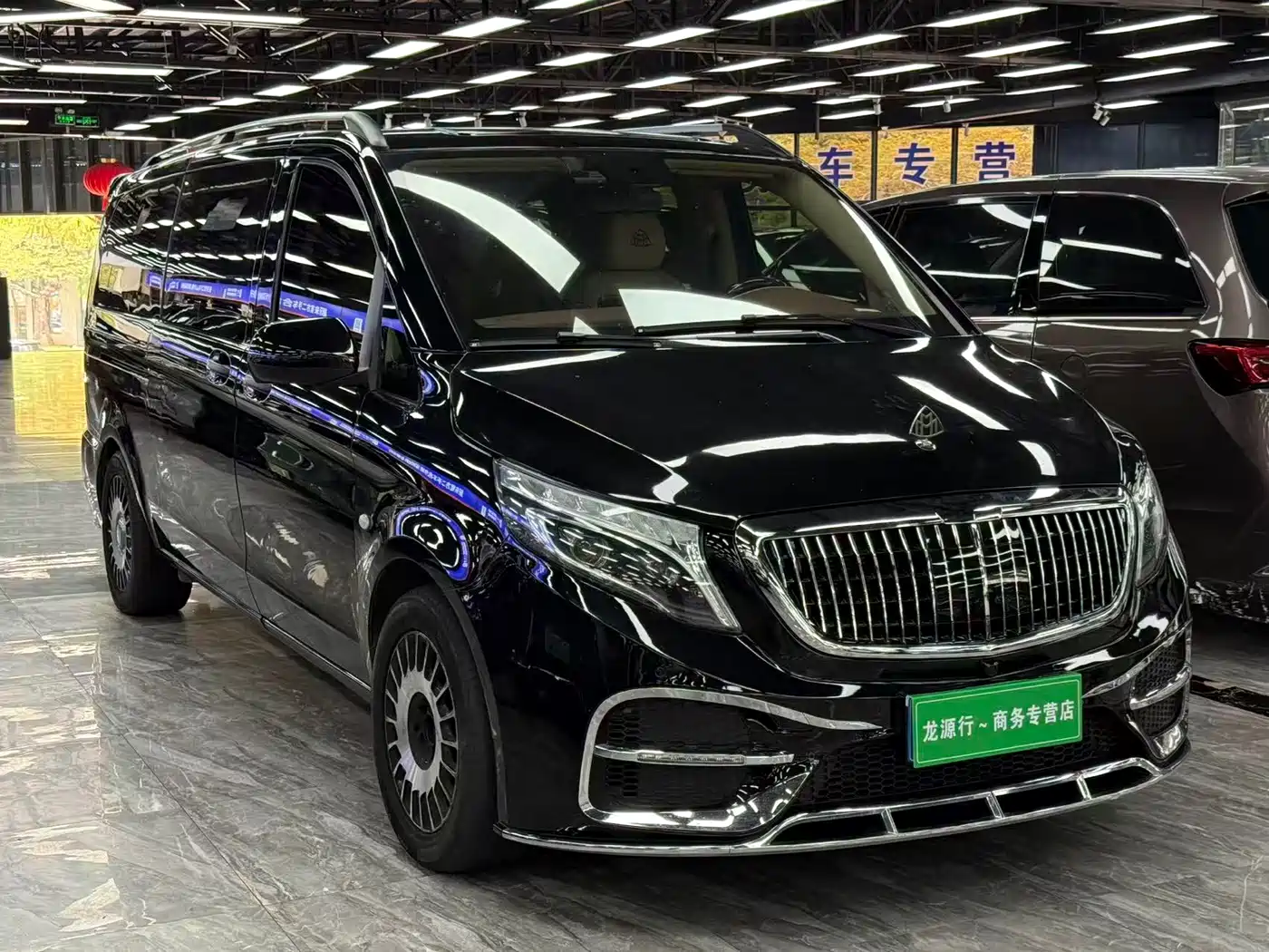 Mercedes-Benz Vito 2020 2.0T Elite Edition (9-seater) фото 3