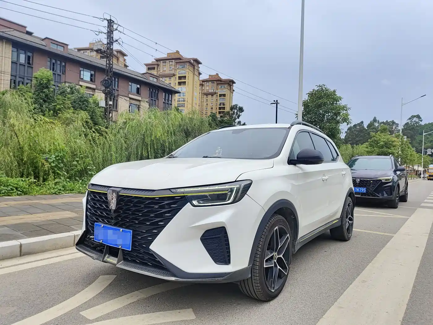 ROEWE RX5