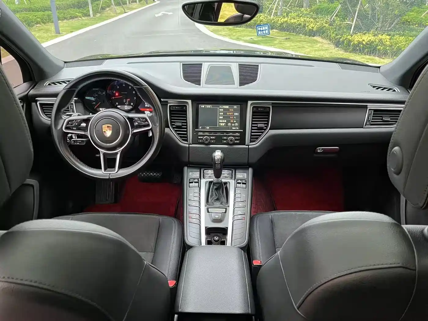 Porsche Macan 2017 Macan 2.0T фото 6
