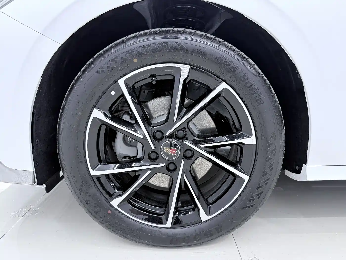 Hongqi H6 2025 Model 2.0T Beauty Edition фото 13
