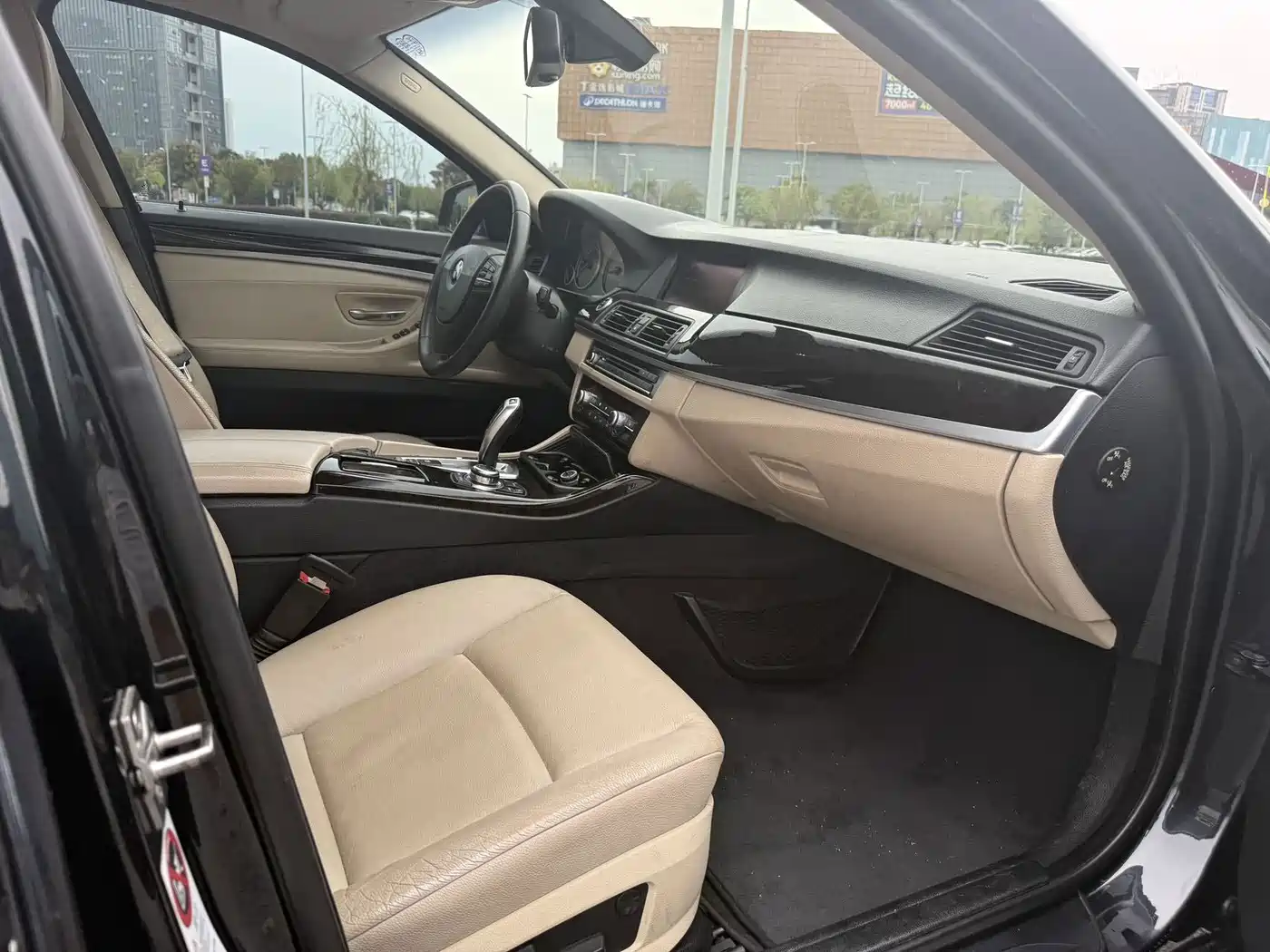 BMW 5 Series (Import) 2012 2012 530i Leading Touring Edition