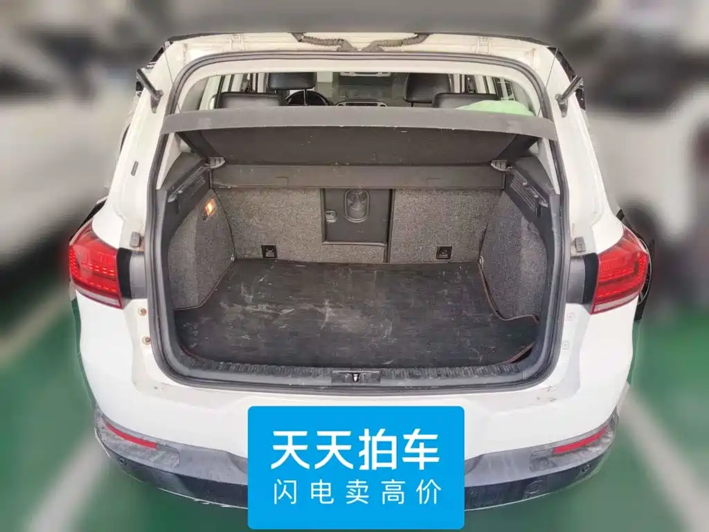 Фото 5 - Volkswagen Tiguan