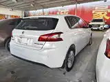 Photo 9 - Peugeot 308S