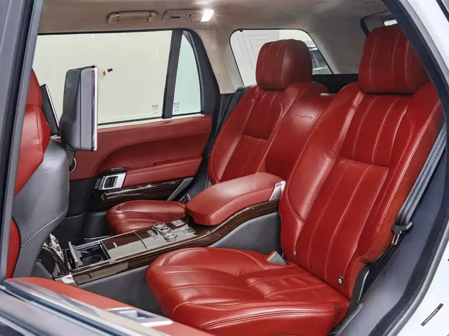 Land Rover Range Rover 2015 3.0 TDV6 Vogue фото 15