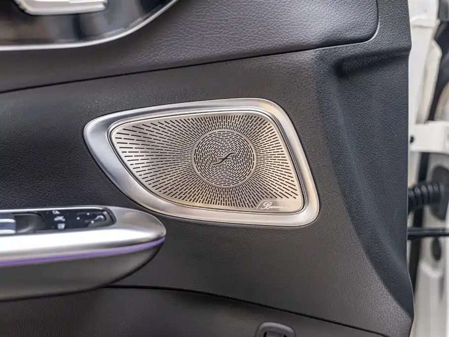 Mercedes-Benz C-Class 2024 C 260 L Night Edition Sport фото 18