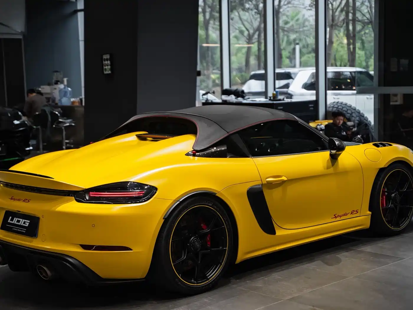 Porsche 718 2023 Spyder RS 4.0L фото 8