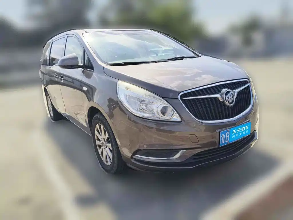 Photo 3 - Buick GL8