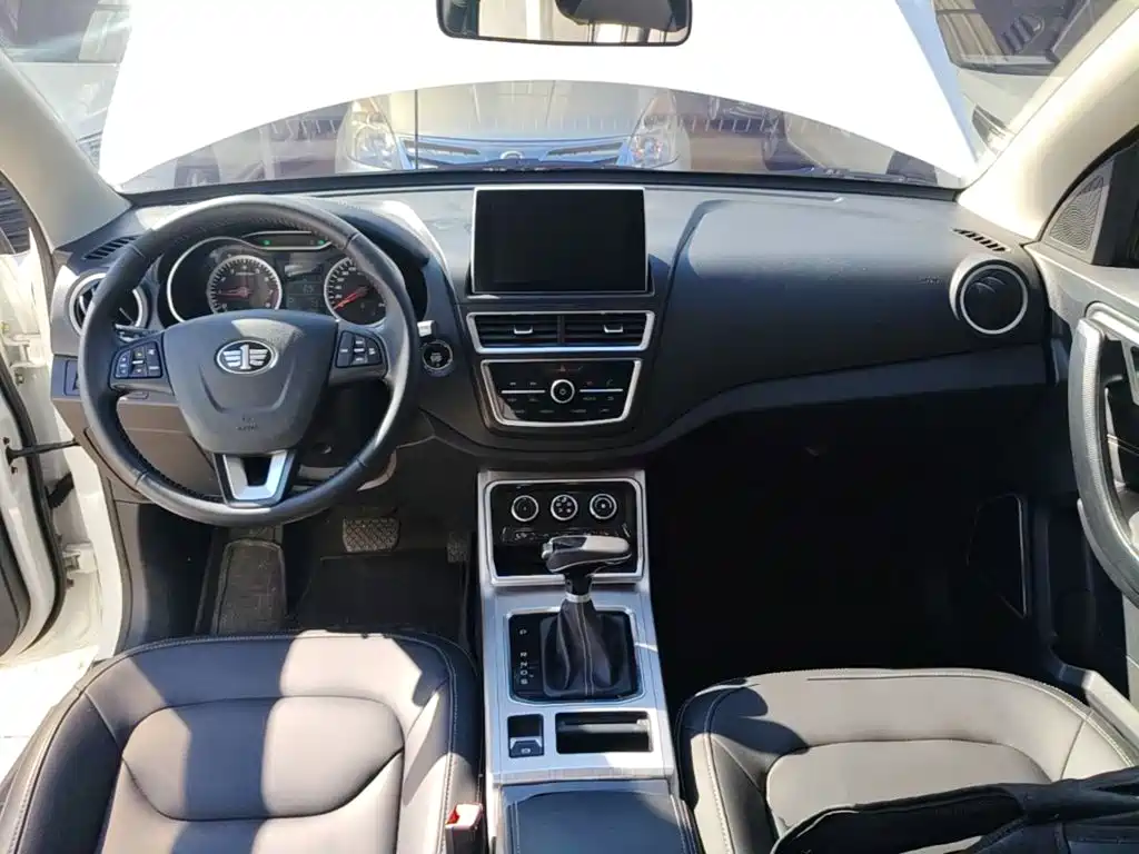 Besturn X40 2020 2019 1.6L Automatic Luxury China VI