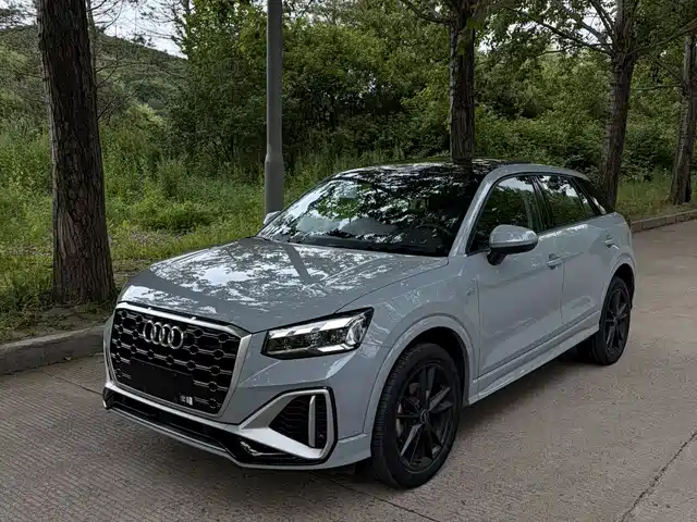 Audi Q2L 2023