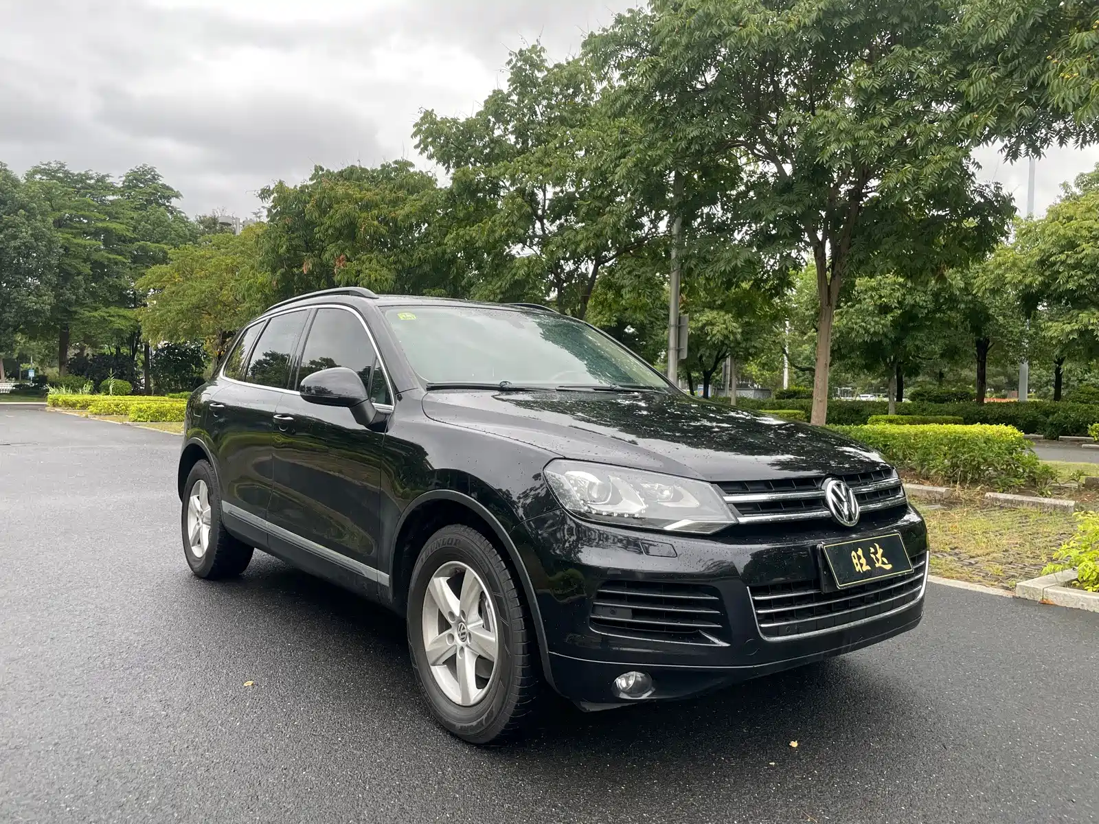 Фото 3 - Volkswagen Touareg