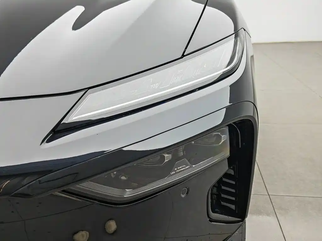 Dongfeng Yipai eπ007 2026 2025 Model Sport Version