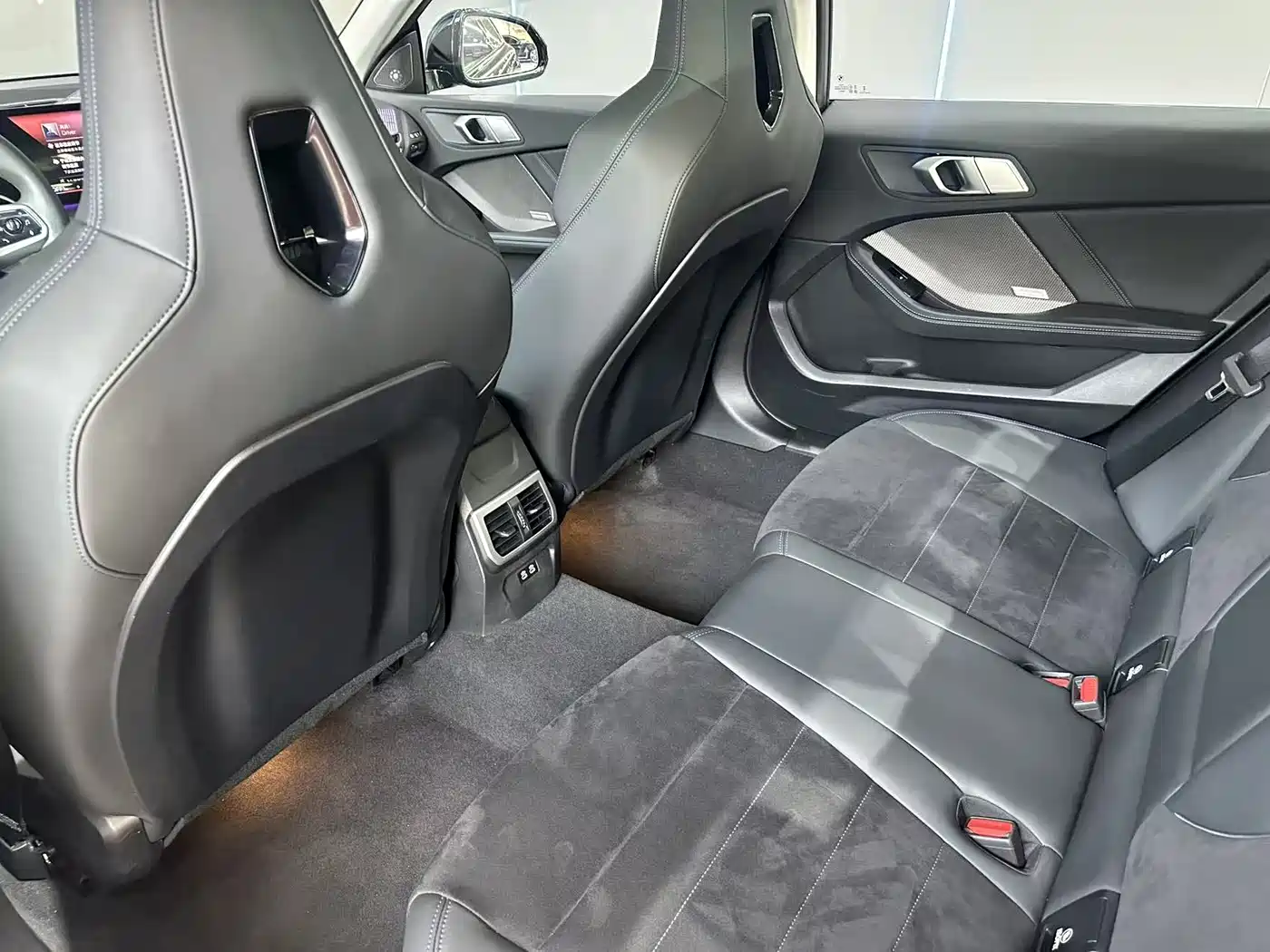 BMW 2 Series 2025 225L M Sport Moonlight Package фото 11