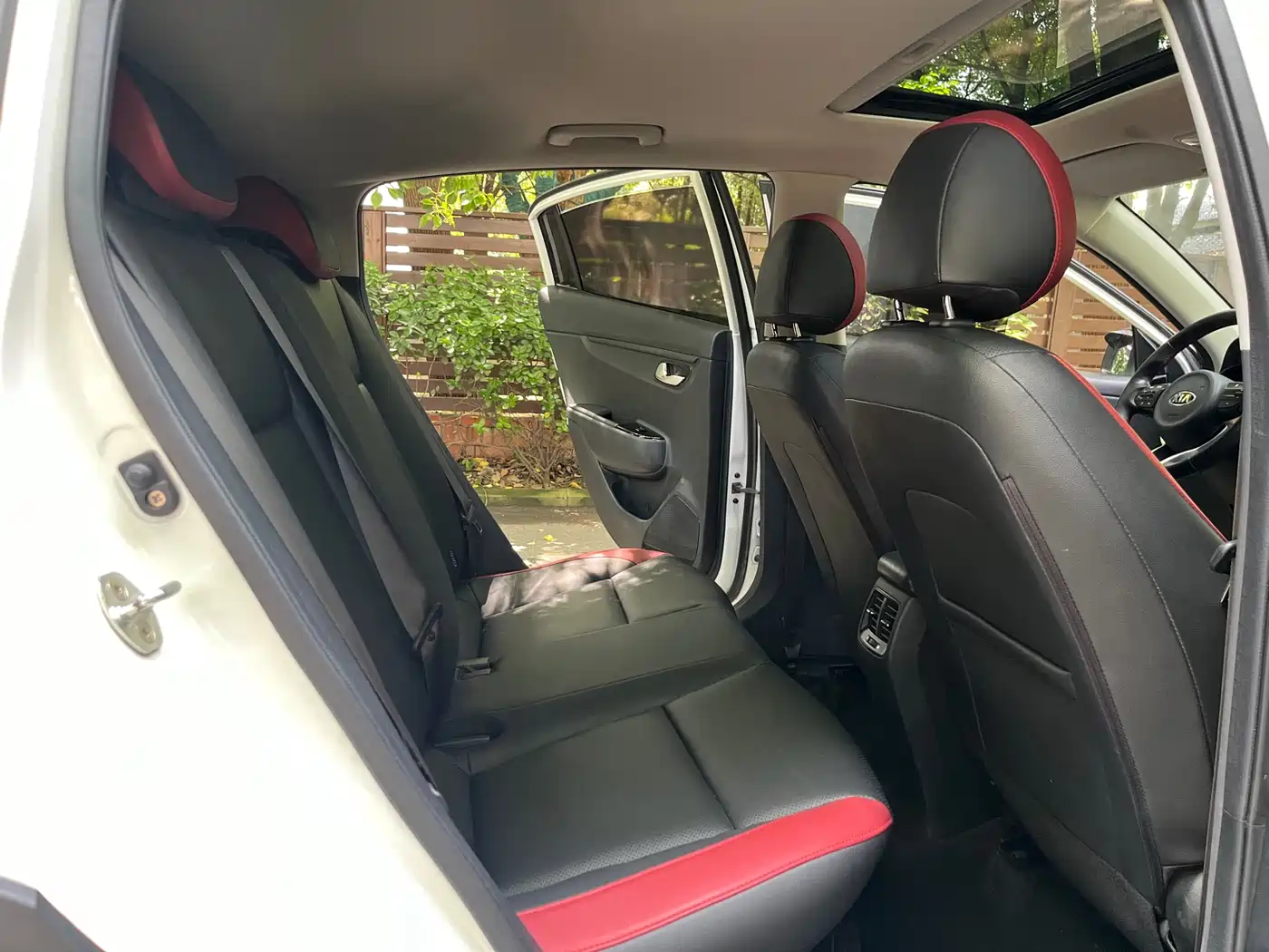 Kia KX CROSS 2019 1.6L Automatic Smart Sunroof Edition China VI фото 15