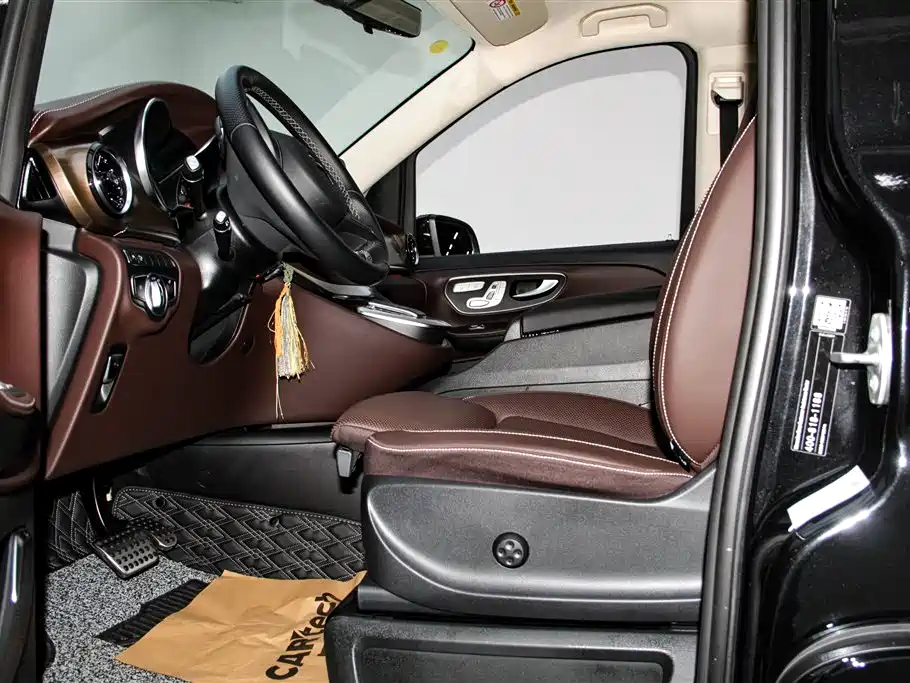Mercedes-Benz V-Class 2022 V 260 L Long Wheelbase Luxury Edition фото 22