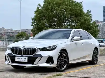 BMW 5