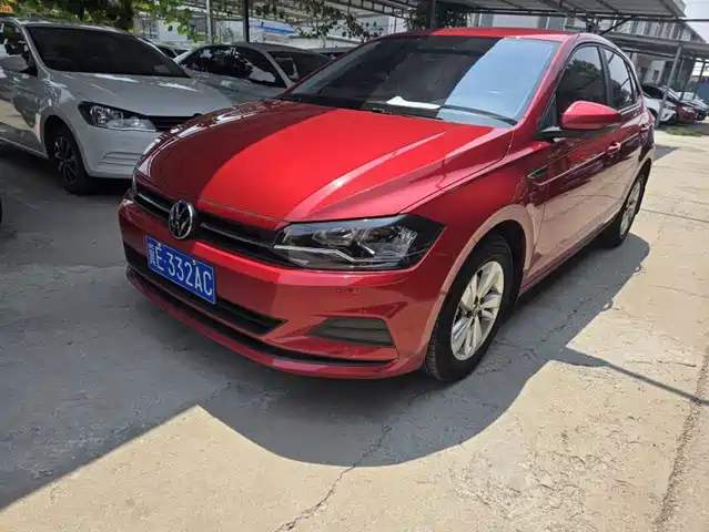 Volkswagen Polo Рестайлинг, Plus 1.5L, автомат, Жизнь в удовольствие