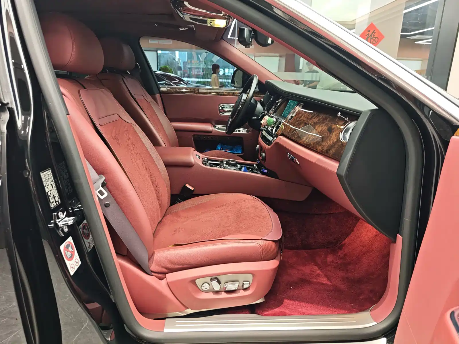 Фото 11 - Rolls-Royce Ghost