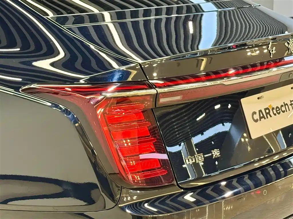Hongqi H9 2024 2.0T Qi Enjoy Private Fashion Edition фото 9