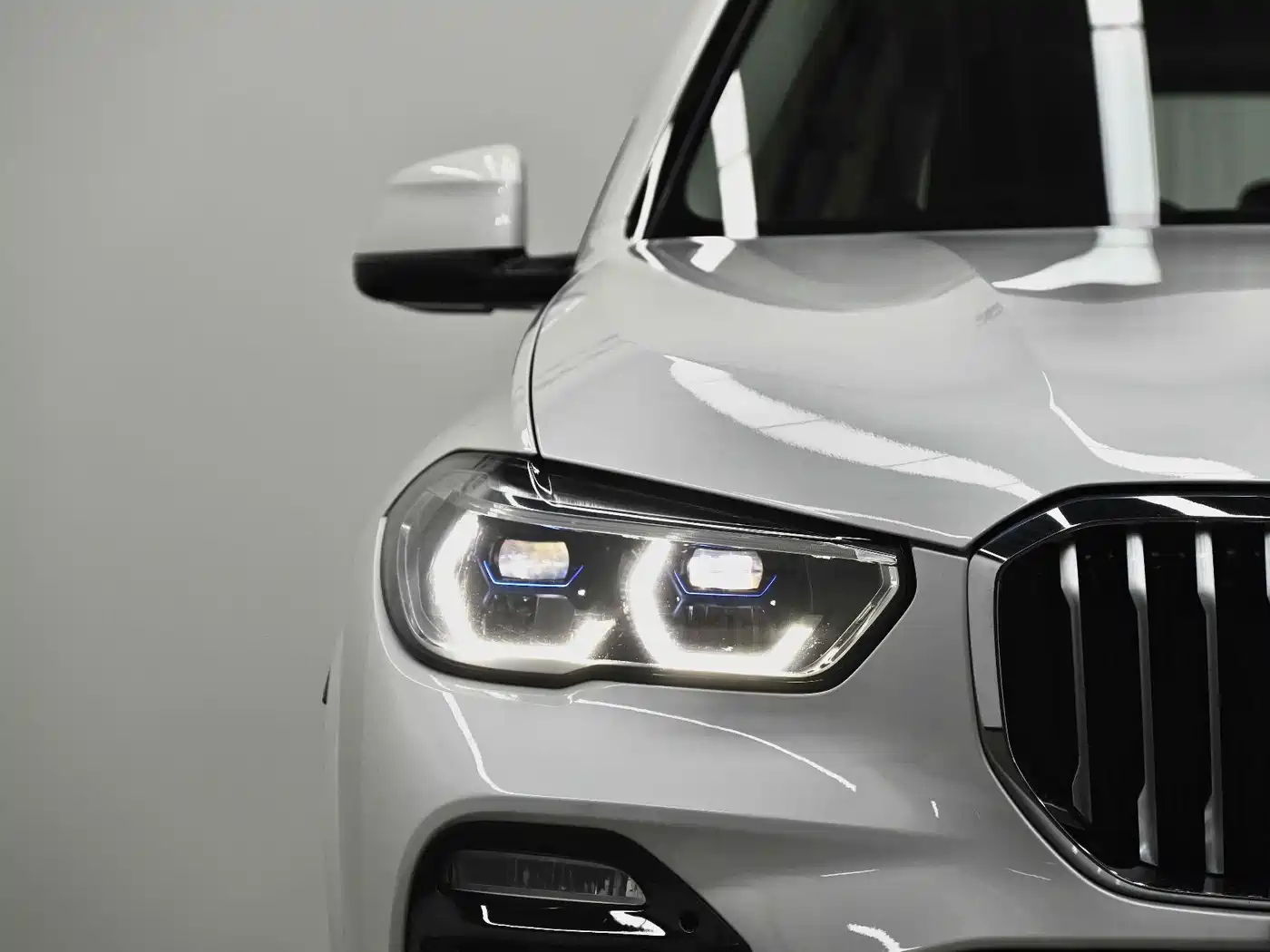 BMW X5 (Import) 2019 xDrive40i M Sport Package фото 5