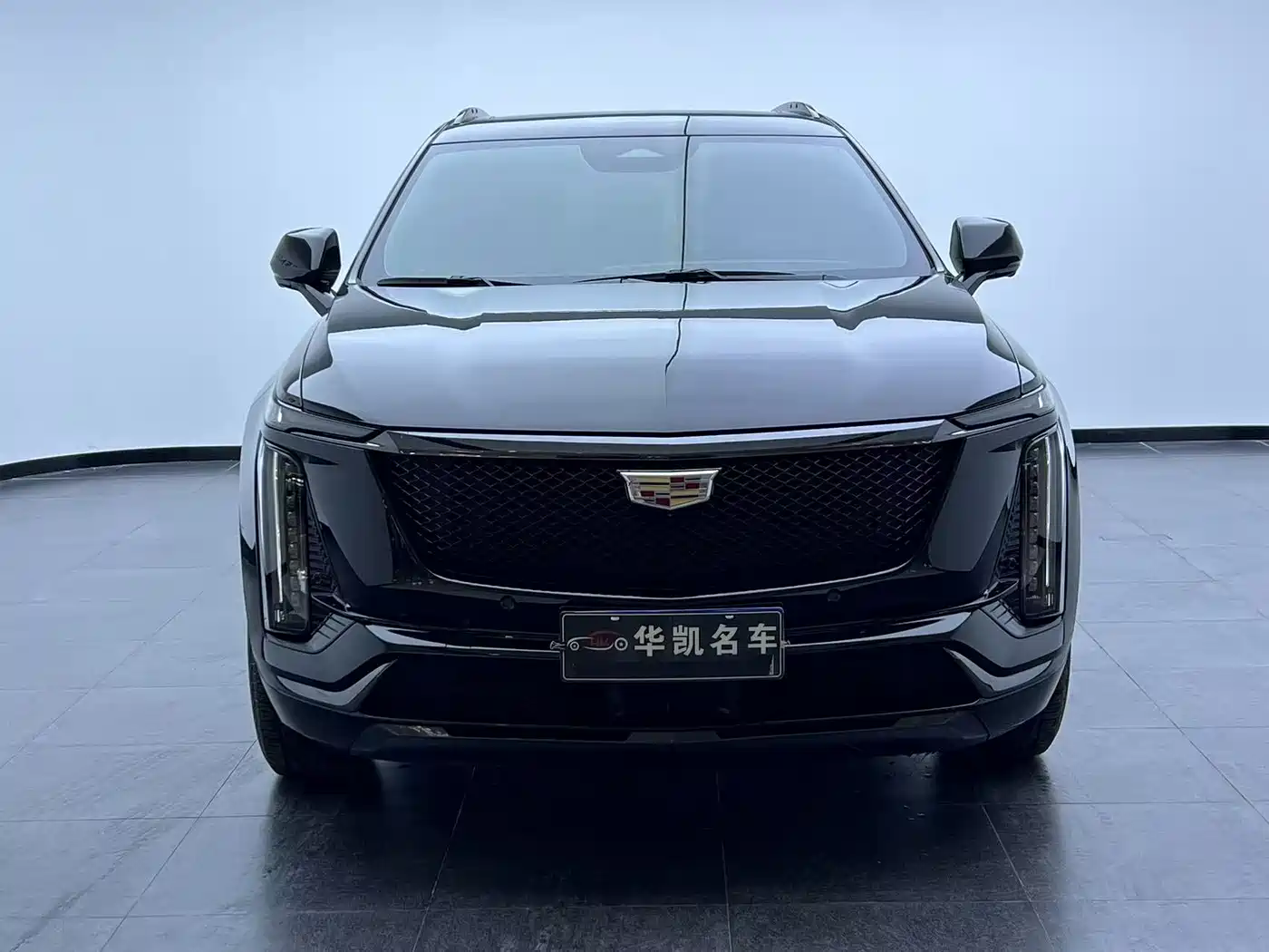 Cadillac XT5 2025 2.0T Luxury фото 2