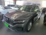 Фото 2 - Volkswagen Touareg
