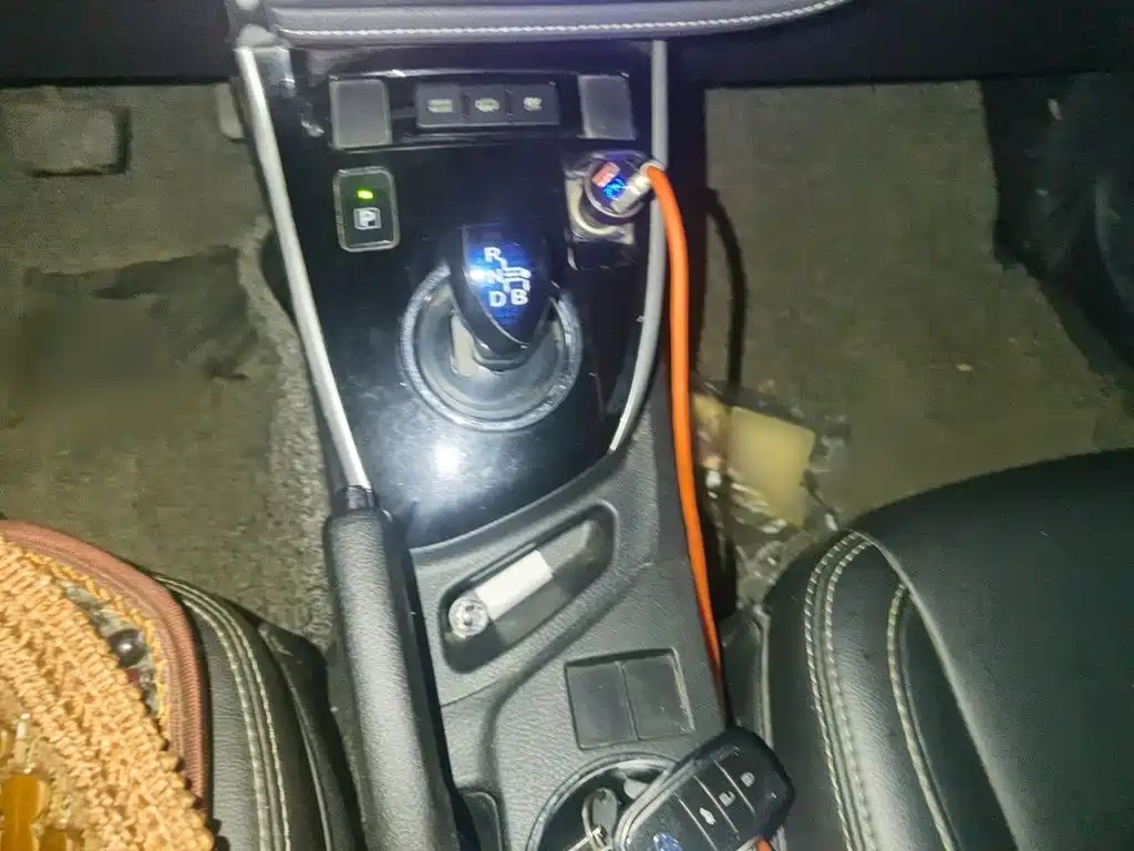 Toyota Corolla Twin Engine E+ 2020 2019 1.8L E-CVT Leading Edition