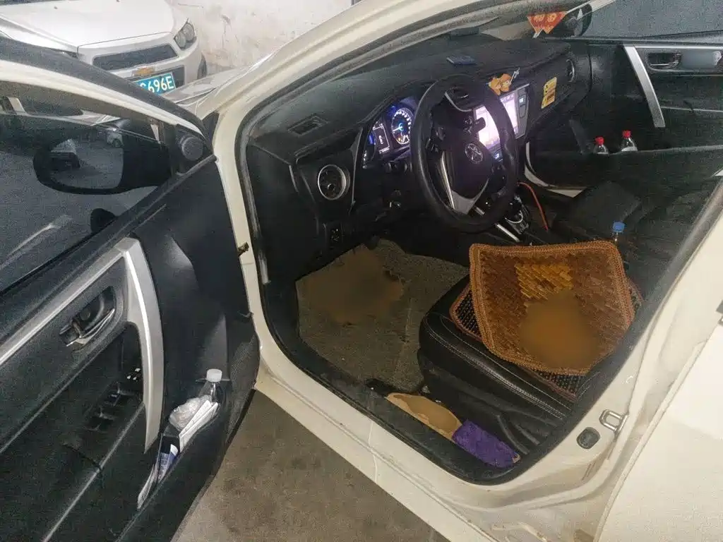 Toyota Corolla Twin Engine E+ 2020 2019 1.8L E-CVT Leading Edition