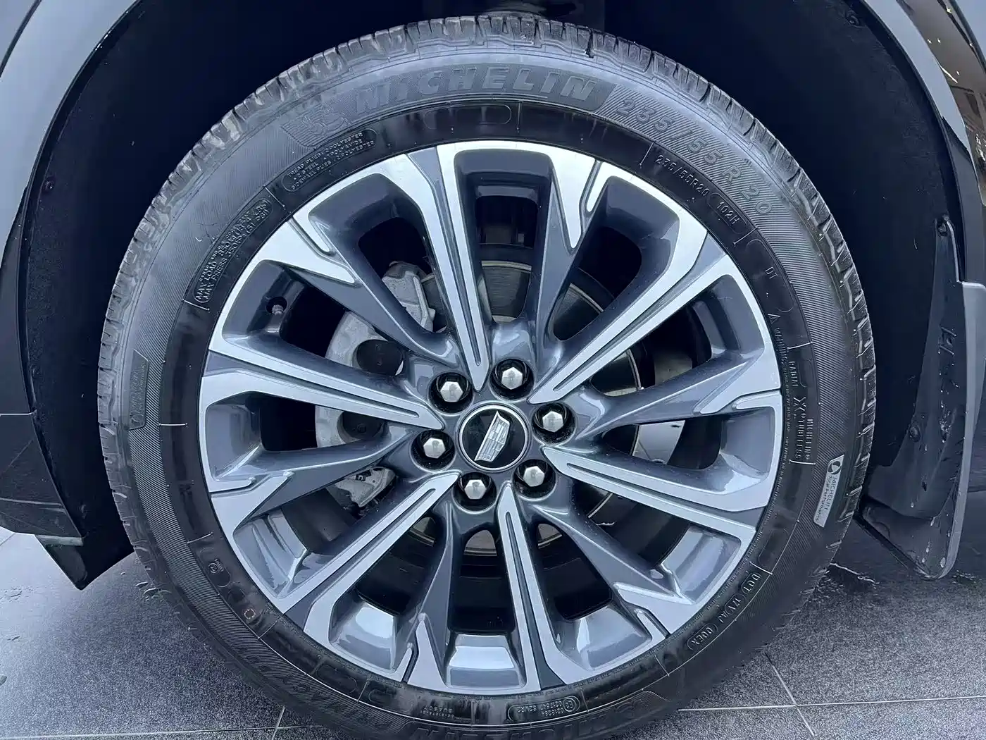 Cadillac XT5 2025 2.0T Luxury фото 17