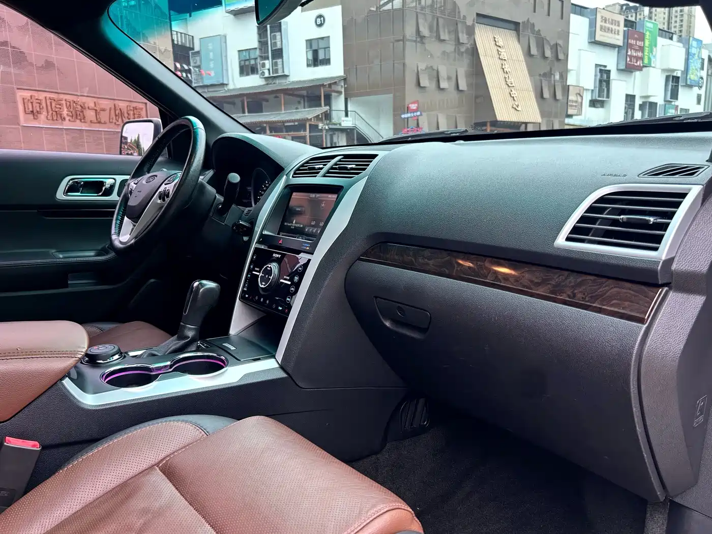 Ford Explorer (Import) 2015 2013 3.5L Premium Edition