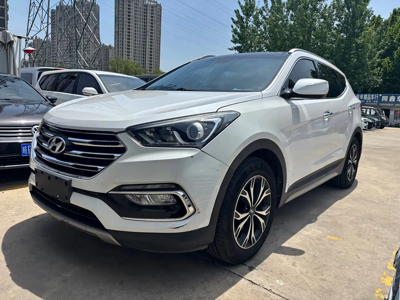 Hyundai Santa Fe 2017 2.0T Automatic 2WD Intelligent 7-Seater