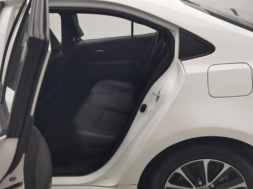 Toyota Levin 2023 Smart Hybrid 1.8L Leading Edition фото 15
