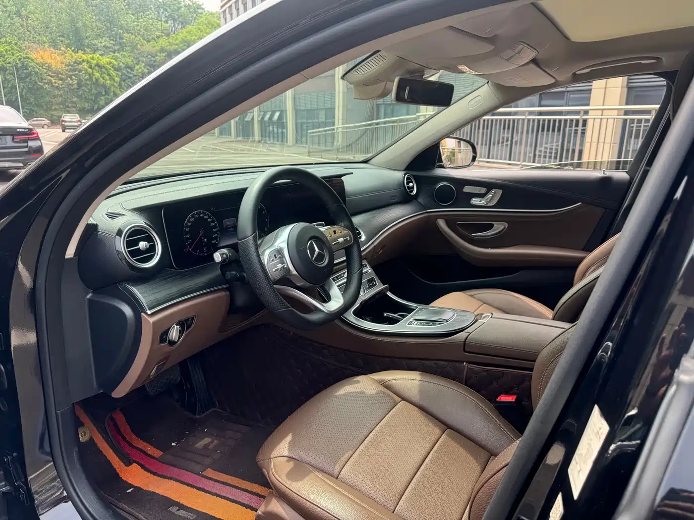 Mercedes-Benz E-Class 2019 E 300 L Luxury фото 4