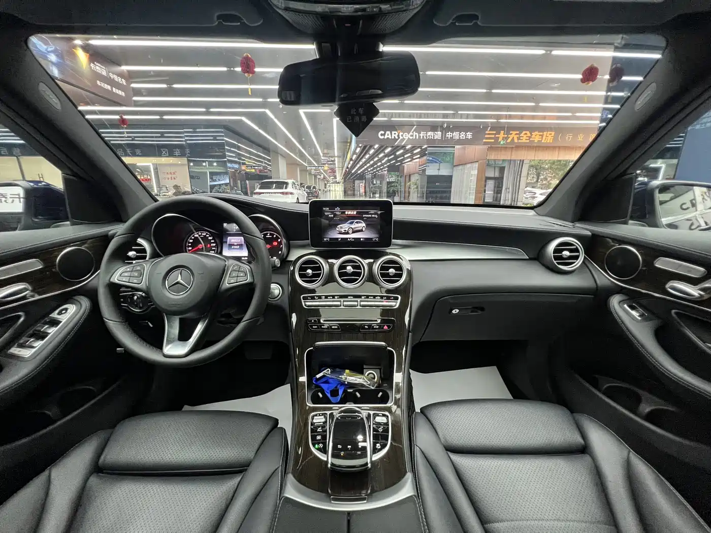 Mercedes-Benz GLC 2018 Facelift GLC 260 4MATIC Dynamic фото 8