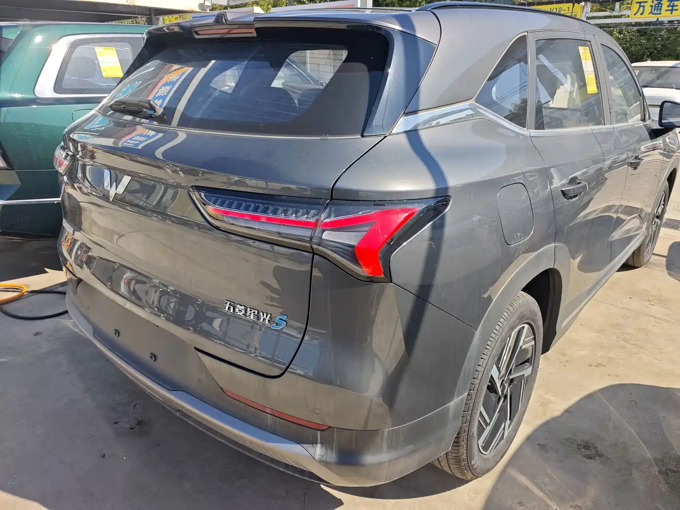 Wuling Motors Wuling Xingguang S 2026 2025 130km Pilot