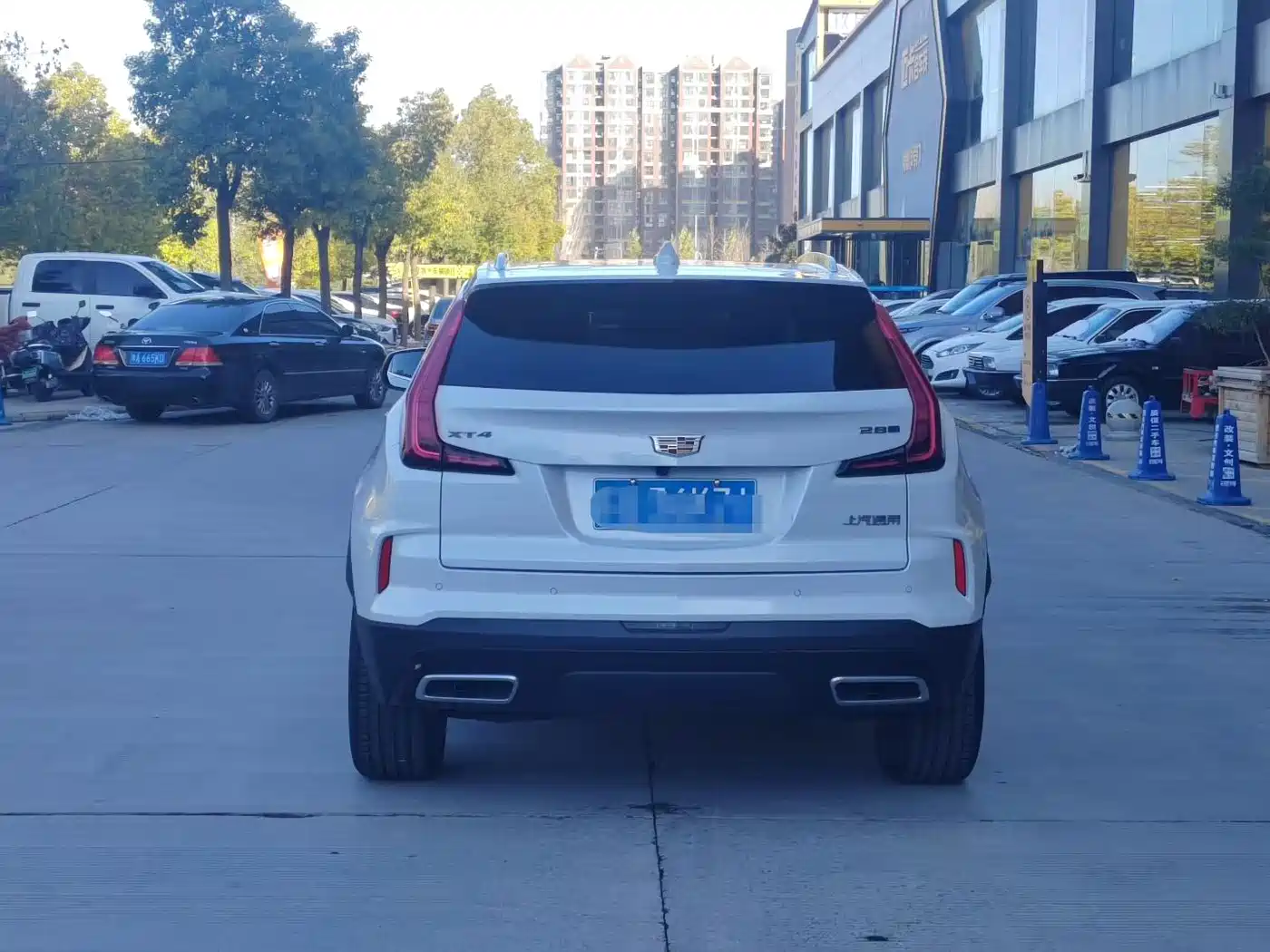 Cadillac XT4 2024 28T 2WD Premium фото 9